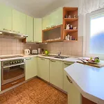בית הארחה Family Vesna- 100 M -center