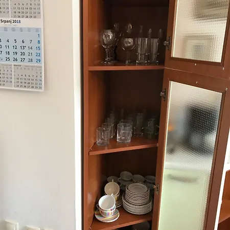 Family Vesna- 100 M -center Guest house 3*
