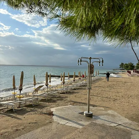 Family Vesna- 100 M -center Guest house Crikvenica