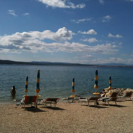 Guest house Family Vesna- 100 M -center 3*