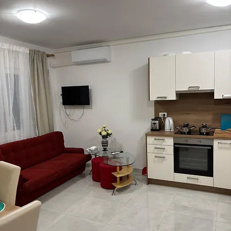 Family Vesna- 100 M -center Guest house Crikvenica
