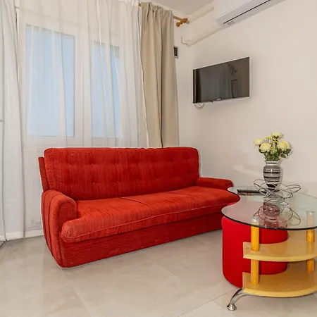 Penzion Family Vesna- 100 M -center Crikvenica