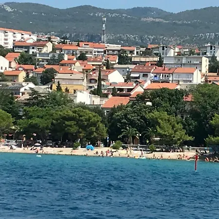 Family Vesna- 100 M -center Crikvenica