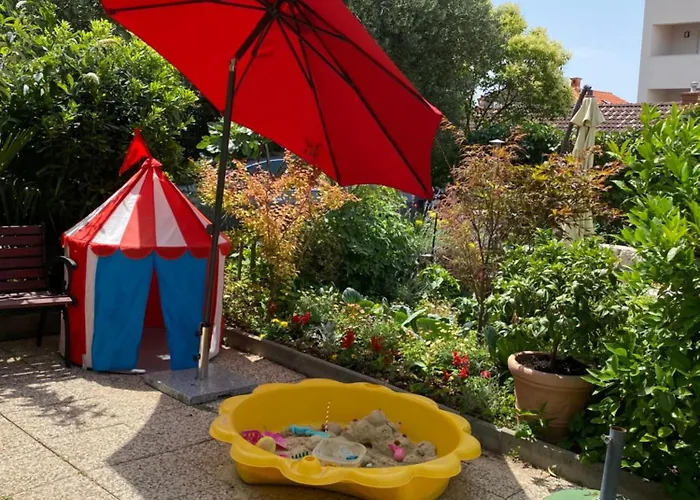 Pensión Family Vesna- 100 M -center Crikvenica