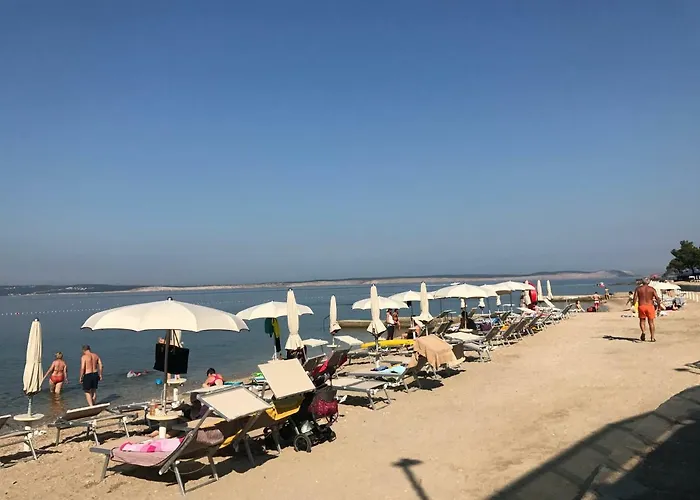 Pensión Family Vesna- 100 M -center