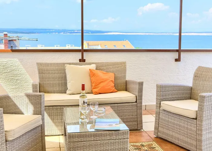 Family Vesna- 100 M -center Pensión Crikvenica